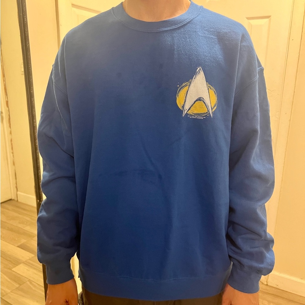 Men’s Star Trek Arrowhead Blue Crewneck Sweater Size L